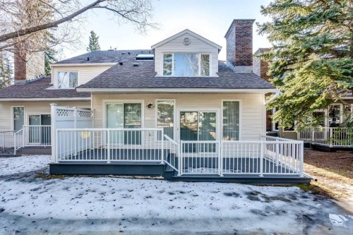 32-275 Woodridge Drive Sw, Calgary, AB - Outdoor With Deck Patio Veranda