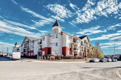 534-26 Val Gardena View Sw, Calgary, AB - Outdoor With Facade