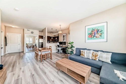 534-26 Val Gardena View Sw, Calgary, AB - Indoor Photo Showing Living Room