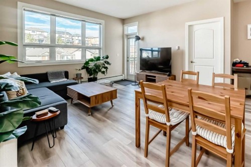 534-26 Val Gardena View Sw, Calgary, AB - Indoor Photo Showing Living Room