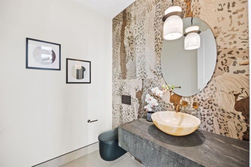 620 Varsity Estates Crescent Nw, Calgary, AB - Indoor Photo Showing Bathroom