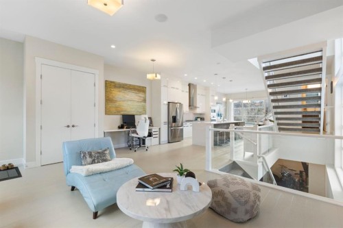 1810 43 Street Nw, Calgary, AB - Indoor Photo Showing Living Room