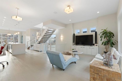 1810 43 Street Nw, Calgary, AB - Indoor