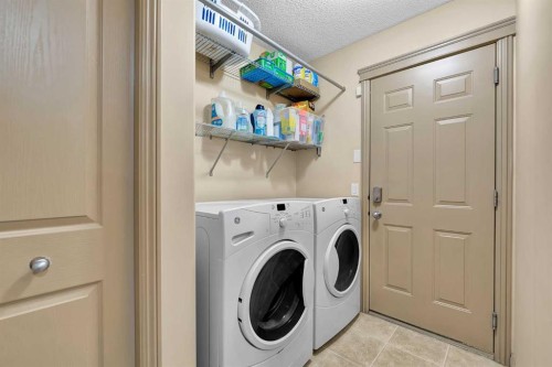 270 Everstone Drive Sw, Calgary, AB - Indoor Photo Showing Laundry Room