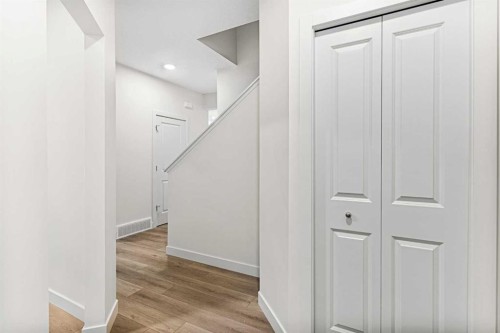 43 Belvedere Point Se, Calgary, AB - Indoor Photo Showing Other Room