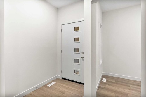 43 Belvedere Point Se, Calgary, AB - Indoor Photo Showing Other Room