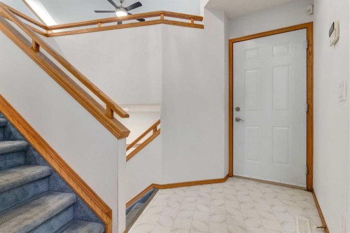 20 Willowbrook Gate Nw, Airdrie, AB - Indoor Photo Showing Other Room