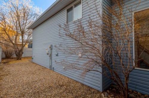 20 Willowbrook Gate Nw, Airdrie, AB - Outdoor