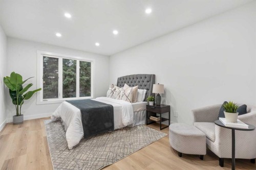 80 Hawkfield Crescent Nw, Calgary, AB - Indoor Photo Showing Living Room