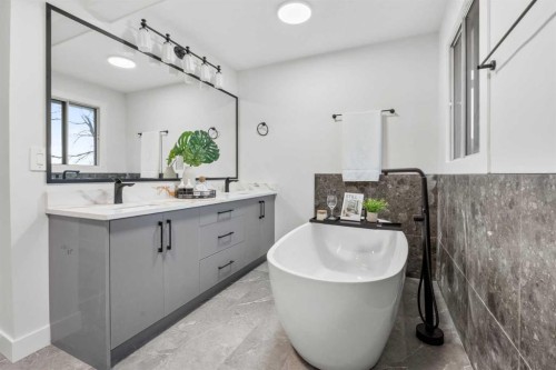 80 Hawkfield Crescent Nw, Calgary, AB - Indoor