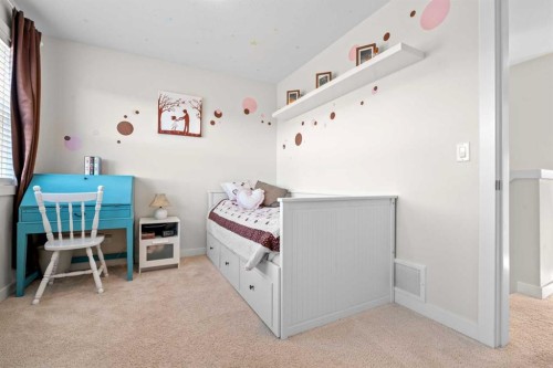 1112 Williamstown Boulevard Nw, Airdrie, AB - Indoor Photo Showing Other Room