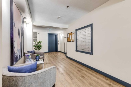 210-1415 17 Street Se, Calgary, AB 
