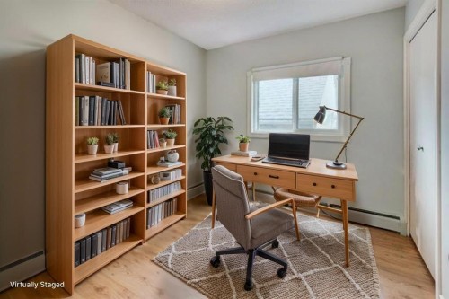 4-916 3 Avenue Nw, Calgary, AB - Indoor Photo Showing Office