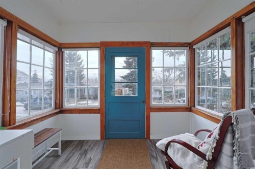 18 Maple Street, Okotoks, AB - Indoor Photo Showing Other Room