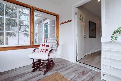 18 Maple Street, Okotoks, AB - Indoor Photo Showing Other Room