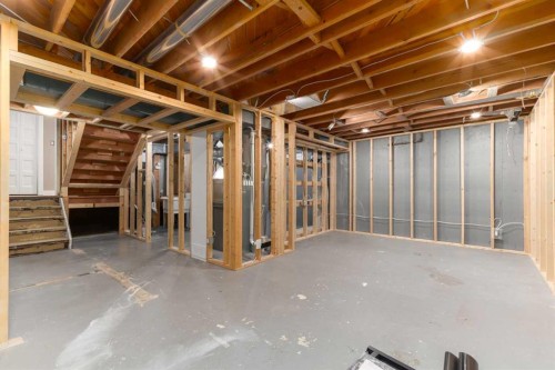 4936 40 Avenue Nw, Calgary, AB - Indoor Photo Showing Basement