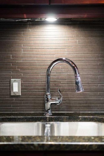 4936 40 Avenue Nw, Calgary, AB - Indoor Photo Showing Kitchen