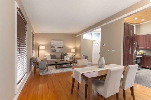 4936 40 Avenue Nw, Calgary, AB - Indoor