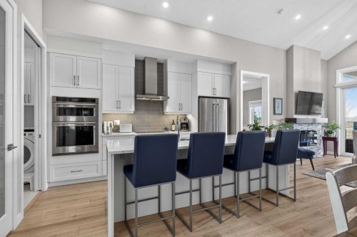 206 Crestridge Common Sw, Calgary, AB - Indoor Photo Showing Kitchen With Stainless Steel Kitchen With Upgraded Kitchen