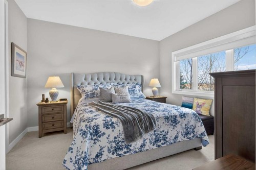 206 Crestridge Common Sw, Calgary, AB - Indoor Photo Showing Bedroom