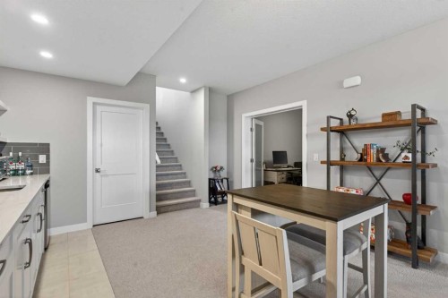 206 Crestridge Common Sw, Calgary, AB - Indoor