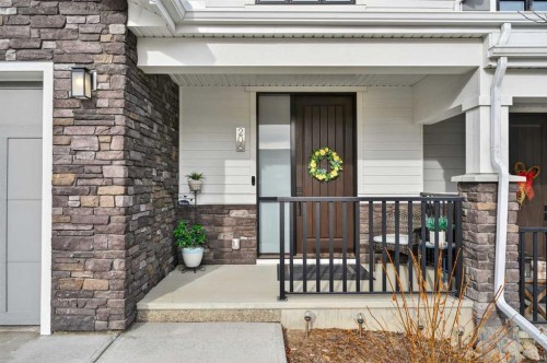 206 Crestridge Common Sw, Calgary, AB - Outdoor With Exterior