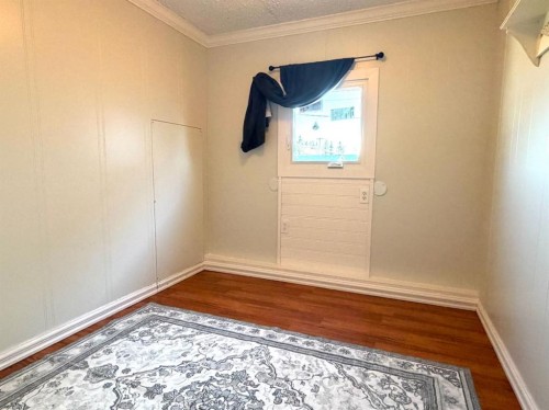 234 9 Street, Beiseker, AB - Indoor Photo Showing Other Room