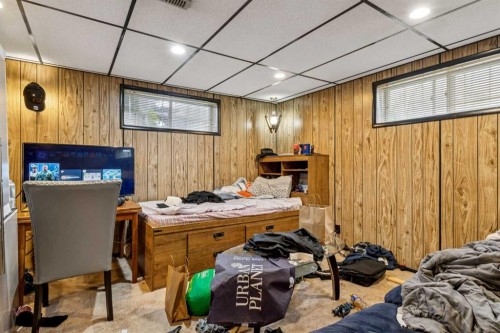 233 27 Avenue Ne, Calgary, AB - Indoor