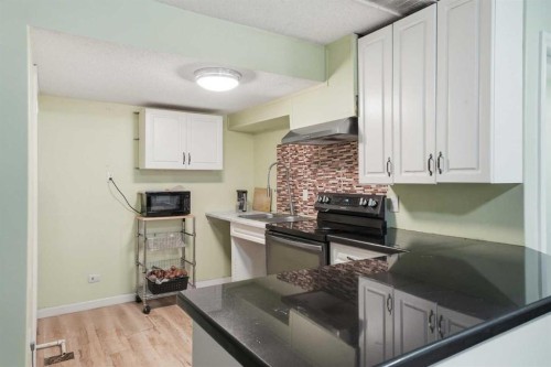 80 Taradale Drive South, Calgary, AB - Indoor