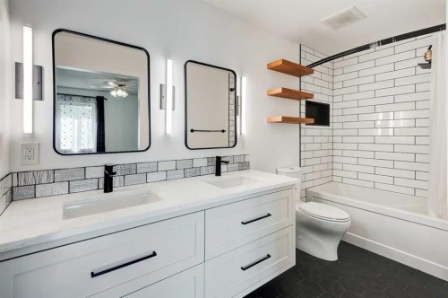 17 Millrise Lane Sw, Calgary, AB - Indoor Photo Showing Bathroom