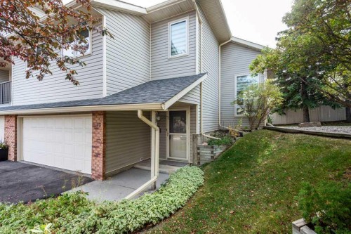 17 Millrise Lane Sw, Calgary, AB - Outdoor
