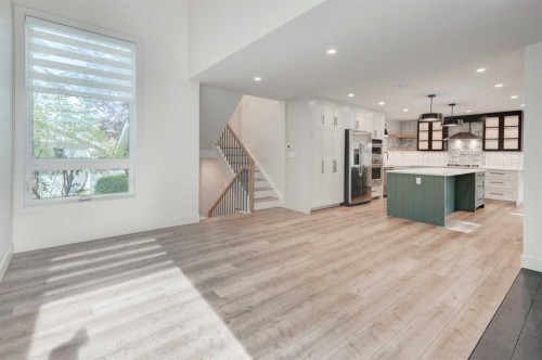 17 Millrise Lane Sw, Calgary, AB - Indoor Photo Showing Other Room