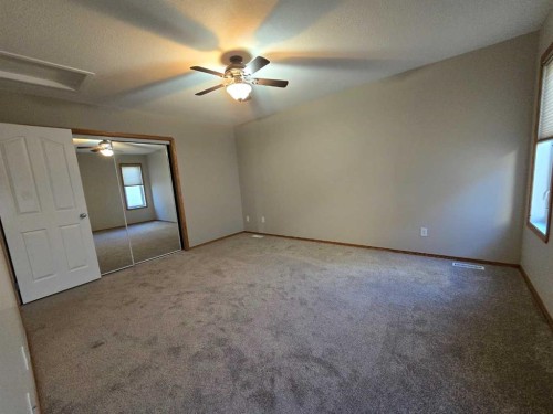 95 Cambridge Glen Drive, Strathmore, AB - Indoor Photo Showing Other Room