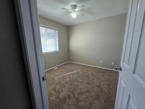 95 Cambridge Glen Drive, Strathmore, AB - Indoor Photo Showing Other Room