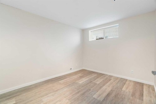 95 Cambridge Glen Drive, Strathmore, AB - Indoor Photo Showing Other Room