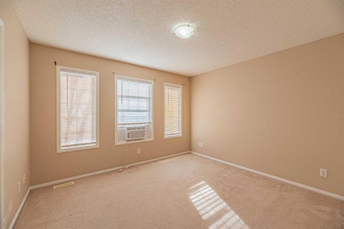 427 Saddlebrook Way Ne, Calgary, AB - Indoor Photo Showing Other Room