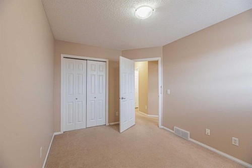 427 Saddlebrook Way Ne, Calgary, AB - Indoor
