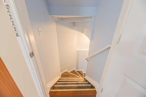 427 Saddlebrook Way Ne, Calgary, AB - Indoor Photo Showing Other Room