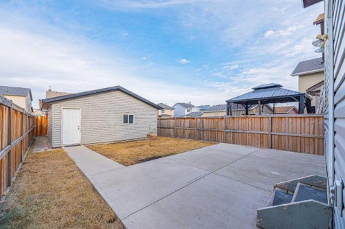 427 Saddlebrook Way Ne, Calgary, AB - Outdoor With Exterior