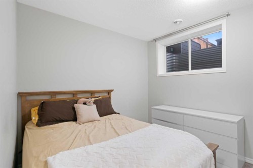 1529 Legacy Circle Se, Calgary, AB - Indoor Photo Showing Bedroom