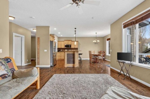 55 Sheep River Cove, Okotoks, AB - Indoor Photo Showing Living Room