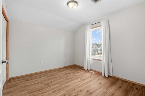 24 Destination Place, Olds, AB - Indoor Photo Showing Other Room