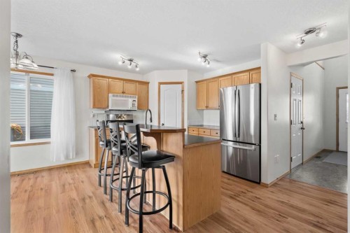 24 Destination Place, Olds, AB - Indoor Photo Showing Kitchen