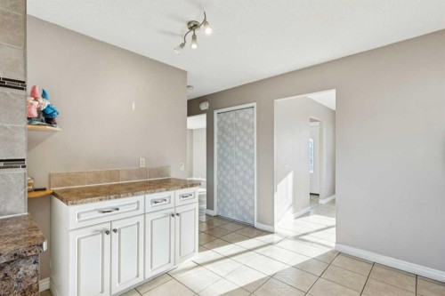 248 Huntcroft Road Ne, Calgary, AB - Indoor Photo Showing Other Room