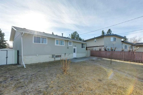 248 Huntcroft Road Ne, Calgary, AB - Outdoor