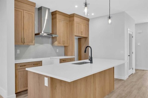 26 Versant Path Sw, Calgary, AB - Indoor Photo Showing Kitchen