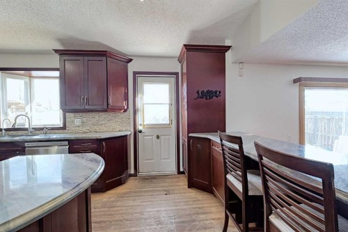 48 Bernard Way Nw, Calgary, AB - Indoor Photo Showing Kitchen