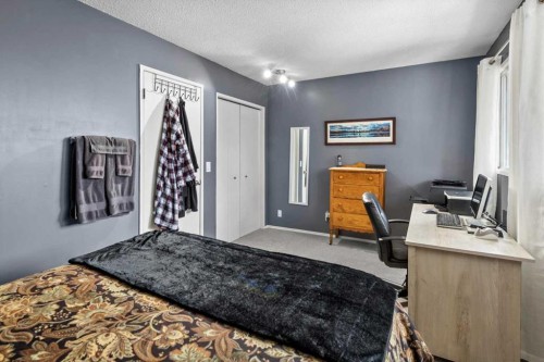 1399 Berkley Drive Nw, Calgary, AB - Indoor