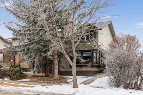 1399 Berkley Drive Nw, Calgary, AB - Outdoor