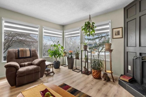1399 Berkley Drive Nw, Calgary, AB - Indoor